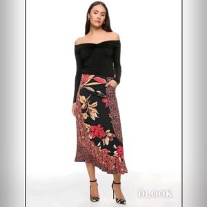 ILYSE HART LTD Vibrant Asymmetrical Skirt with Floral Design